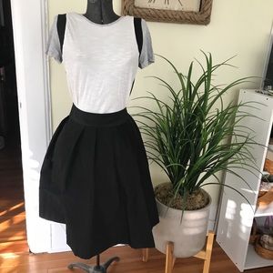 NWT Black Ann Taylor Fit & Flare Skirt (w/pockets)